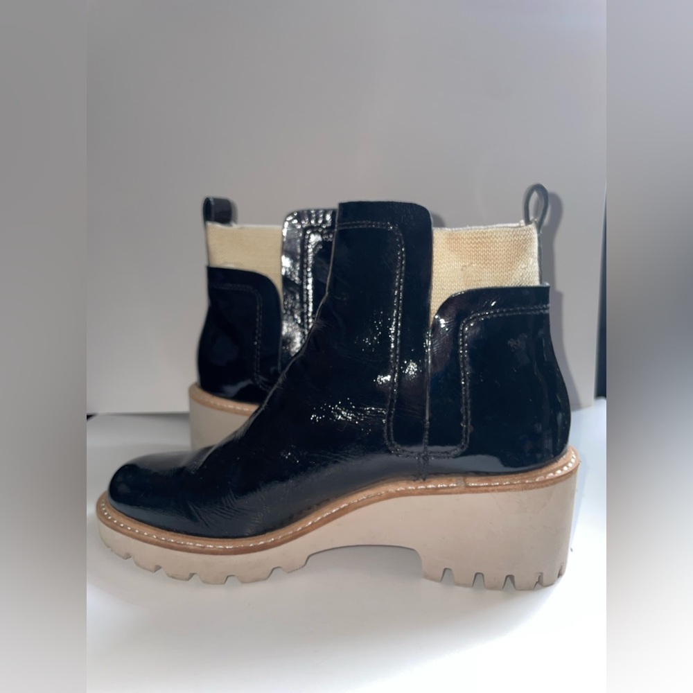 Dolce Vita Black Patent Chelsea Booties with Cream Elastic Size 7